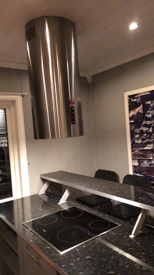 Den Gule Huset Apartment ลิงดาล ภายนอก รูปภาพ