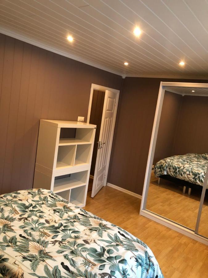 Den Gule Huset Apartment ลิงดาล ภายนอก รูปภาพ